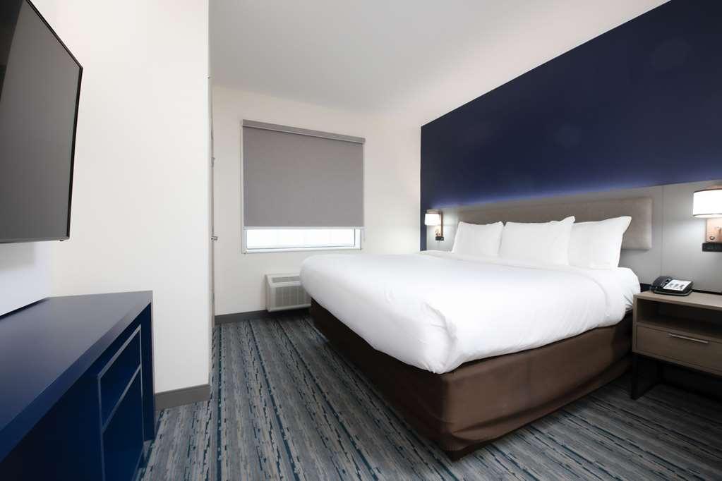 Comfort Suites Oil Center Lafayette Room photo
